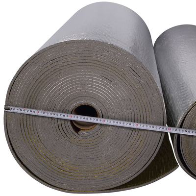 ورق الألومنيوم النقي 4mm XPE ورق الحرارة الحاجز XPE رغوة الألومنيوم أدوات العزل الخلوي سقف درع الحاجز المشع