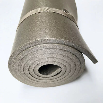 النمط العسكري التمويه الرغوة Karemat وسادة نوم مقاومة للماء المحمول مع أحزمة للتخييم المشي لمسافات طويلة و حقائب الظهر